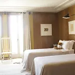 Hotel Alavya 2*