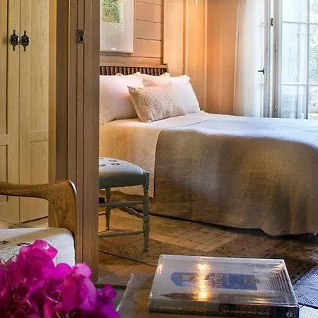 奥拉夫亚酒店 酒店